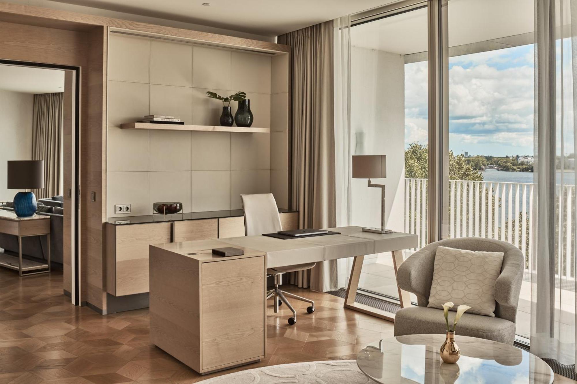 The Fontenay Hamburg Exterior foto Office