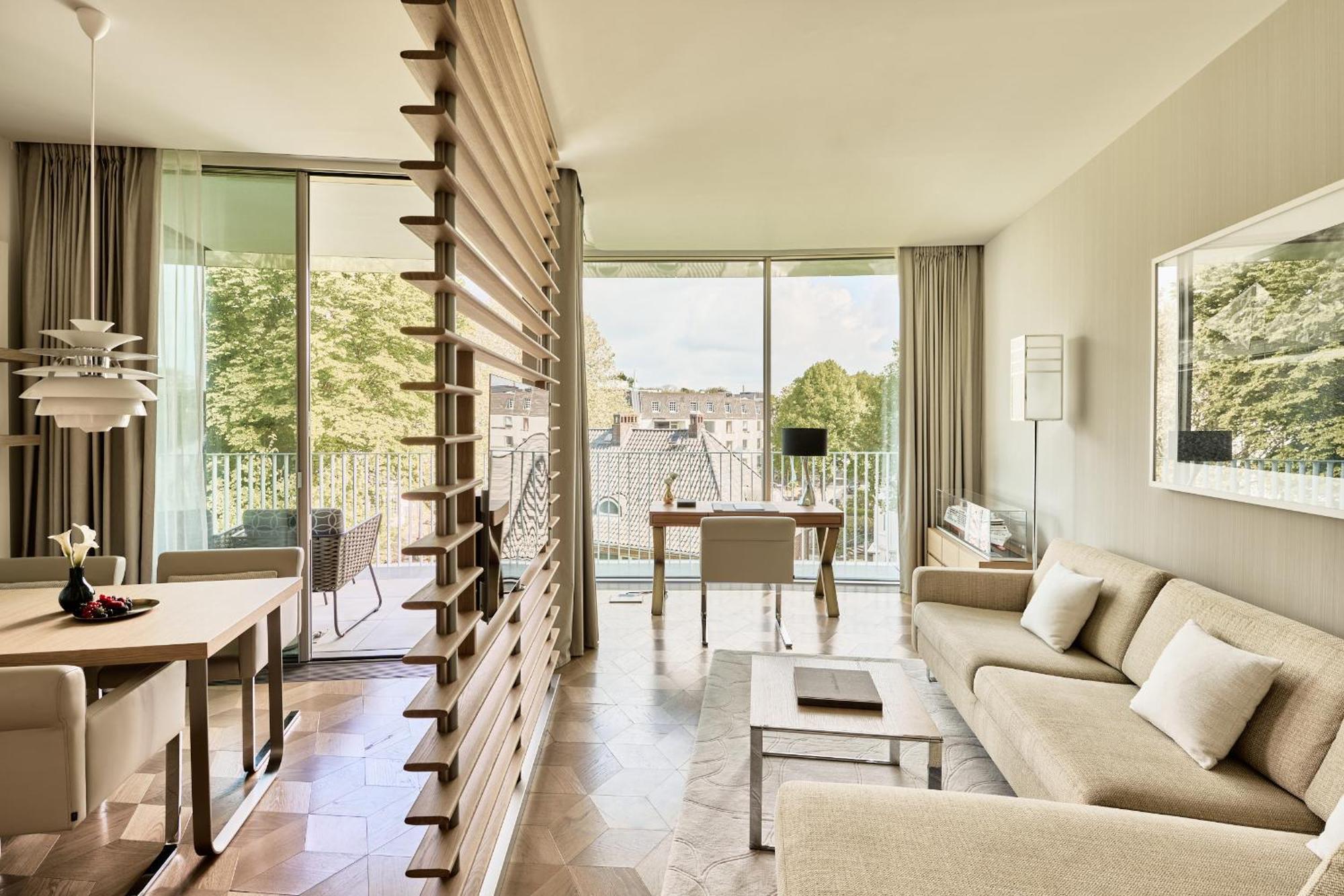 The Fontenay Hamburg Exterior foto A living room in a typical apartment