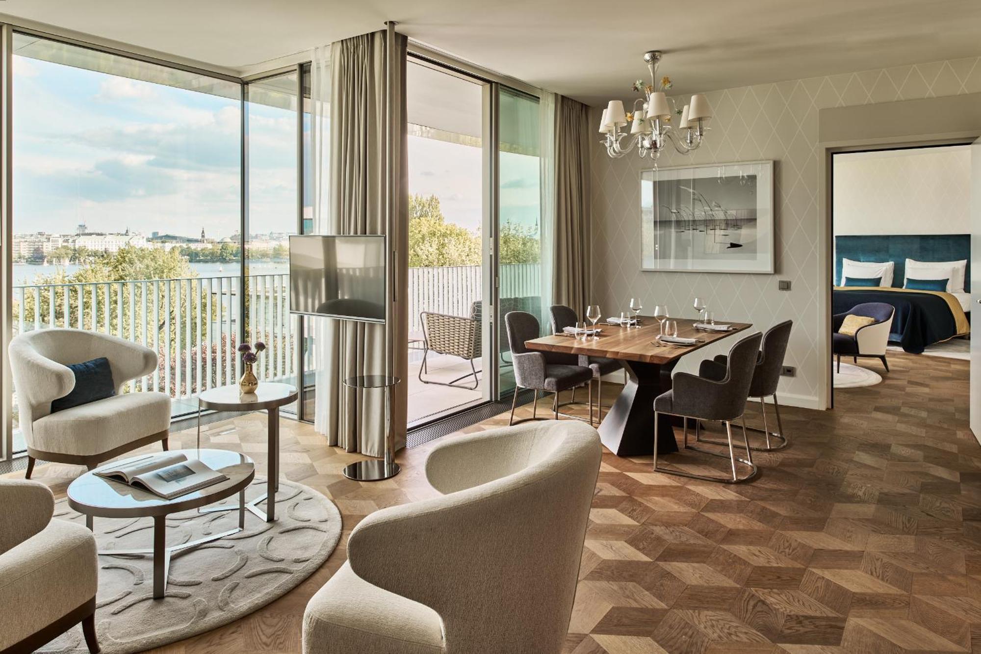 The Fontenay Hamburg Exterior foto Interior of a typical apartment