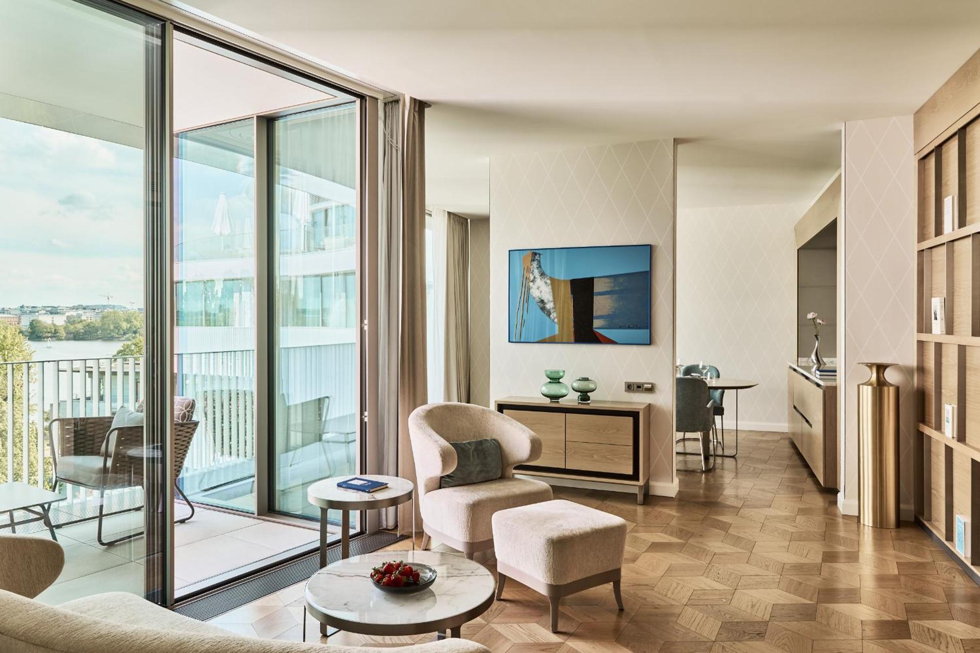 The Fontenay Hamburg Exterior foto Interior of a typical apartment